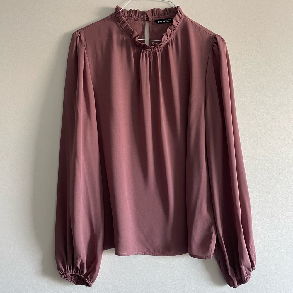 SHEIN Clasi Frilled Neck Keyhole Back Lantern Sleeve Top in Dusty Pink